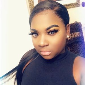 Meet your Posher, Harlesha